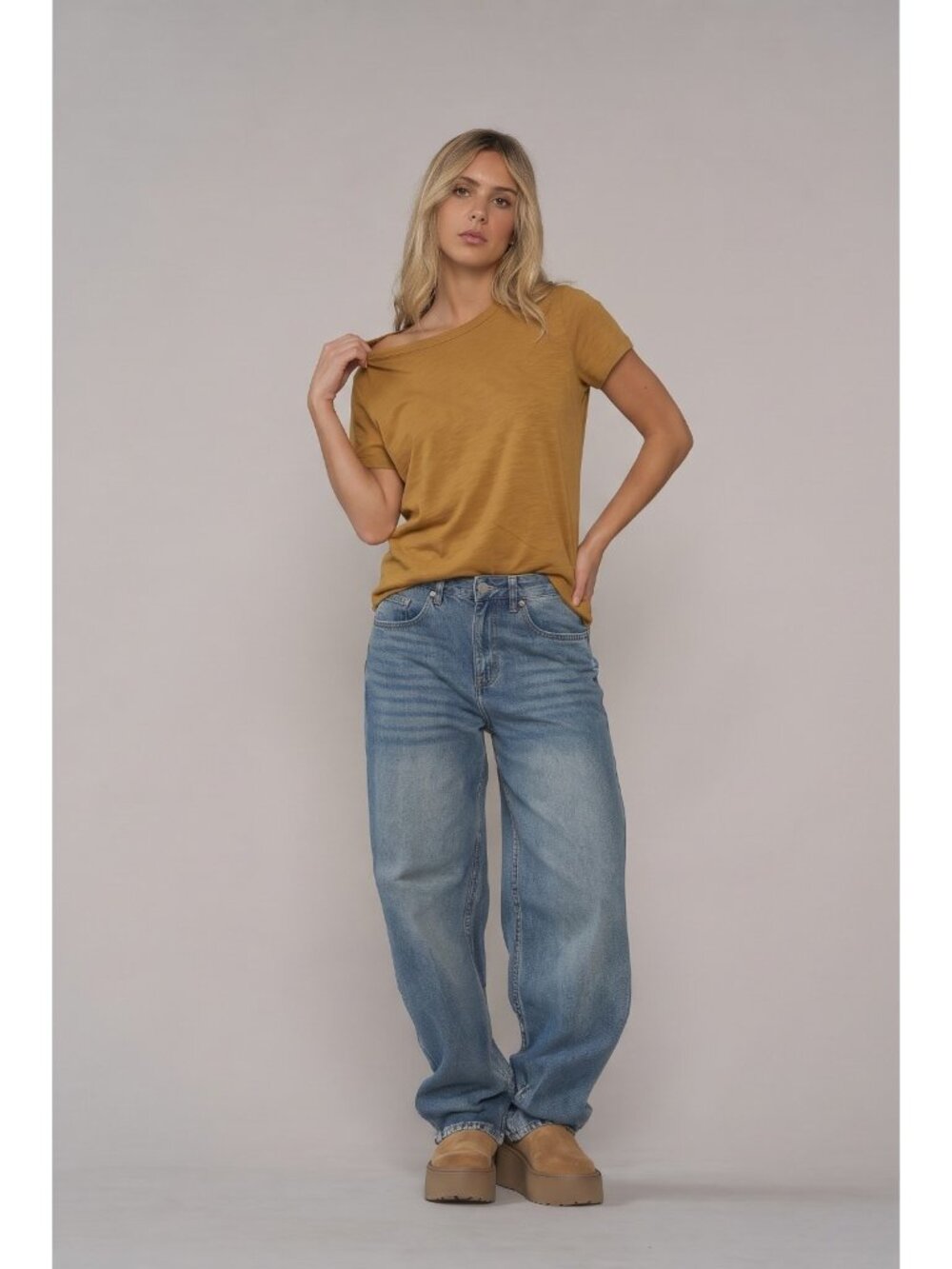 J Crew Girlfriend T-Shirt L NWT New S CAMEL Brown Fall Short Sleeve TAN New $39